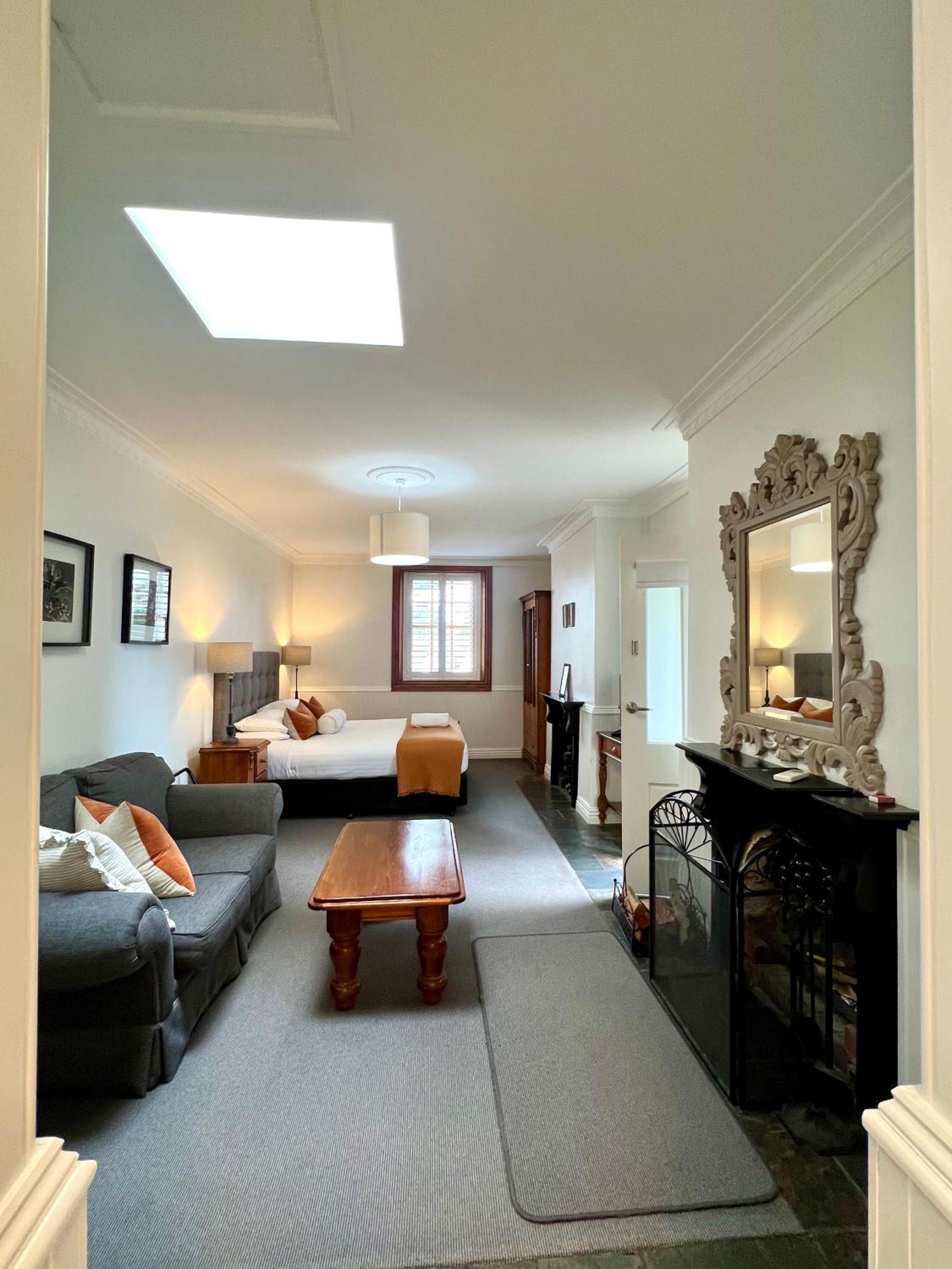 Seacombe House Motor Inn Port Fairy Exterior foto